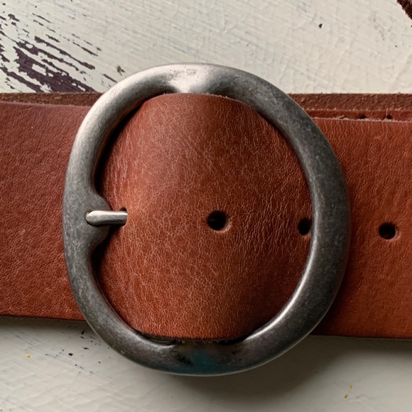 Fossil Brown Leather Belt with Silver Buckle - Picture 2 of 5